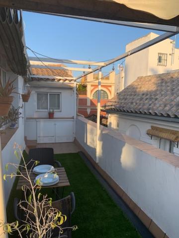 Appartement Stunning Attic With Private Terrace And Parking Optional à Séville Extérieur photo